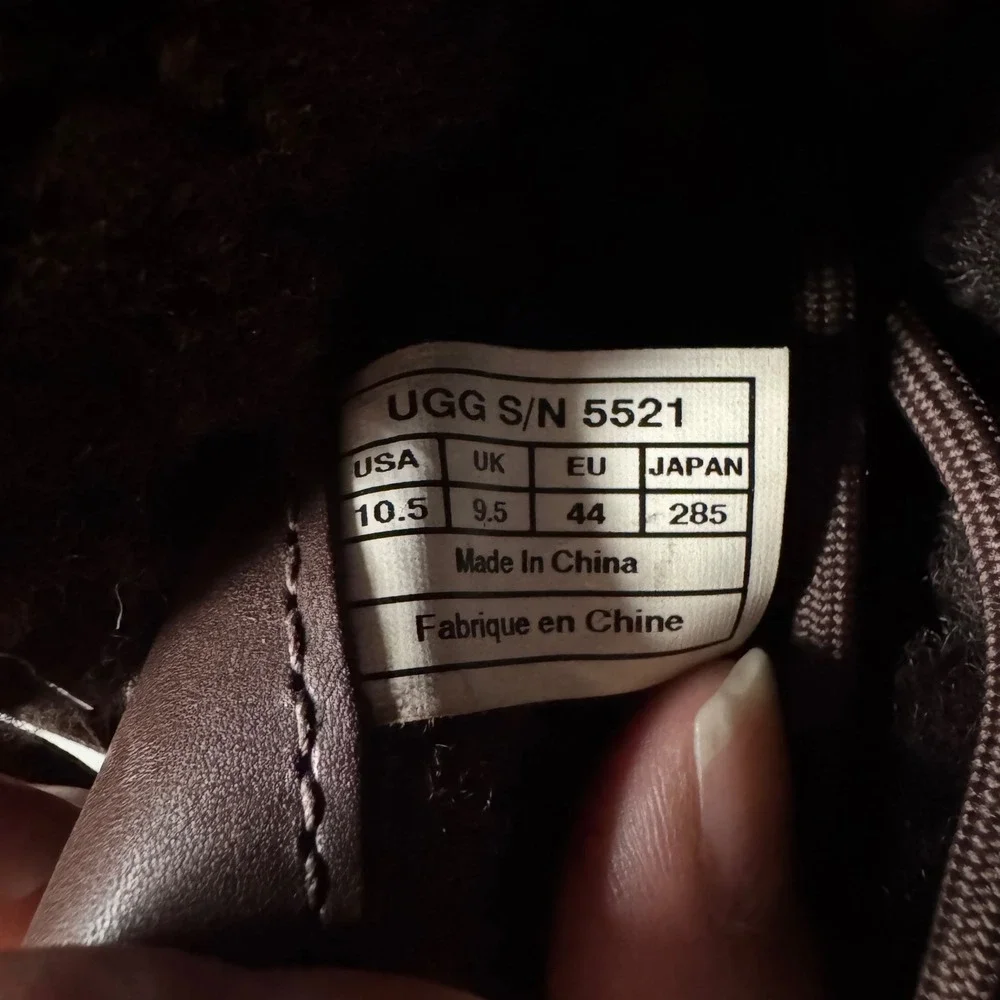 UGG Butte Gray/Black 5521 Cold Weather Waterproof Boots Men's‎ Size 10.5